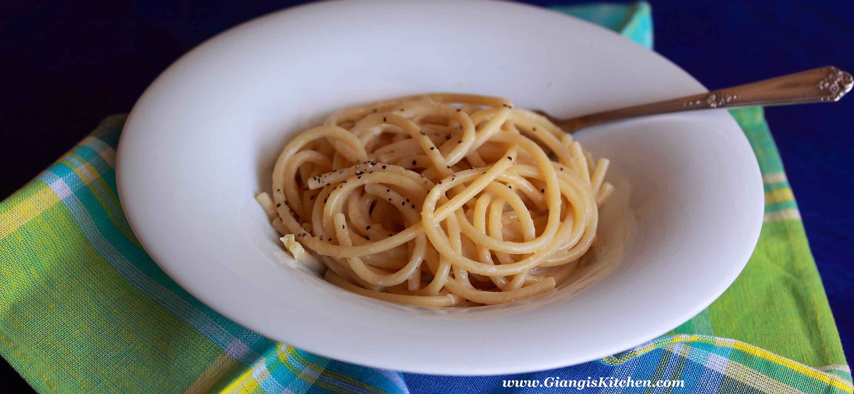 bucatini cacio e pepe bucatini cacio e pepe