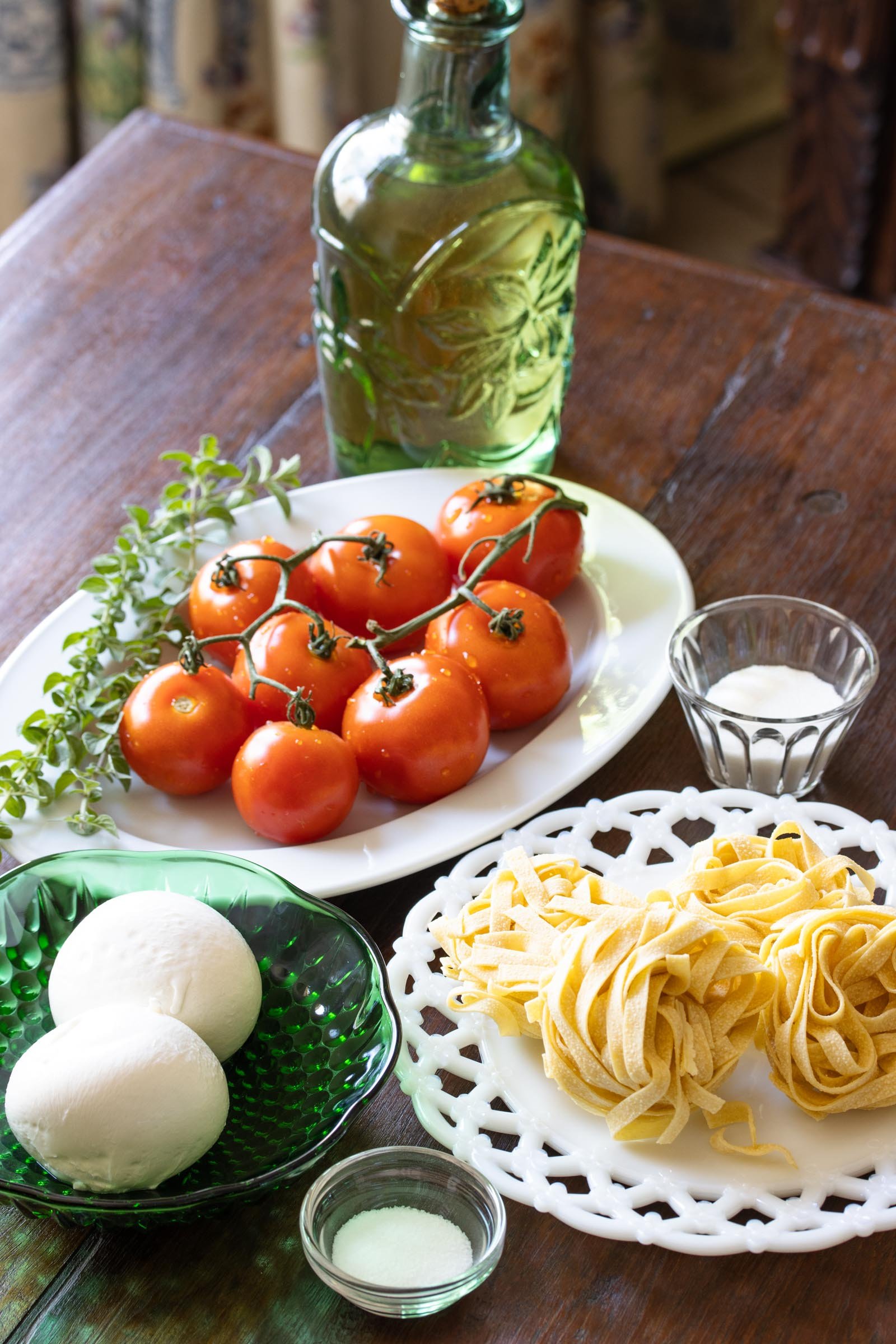Burrata Cheese with Roasted Tomatoes and Fettuccine Burrata Cheese with Roasted Tomatoes and Fettuccine