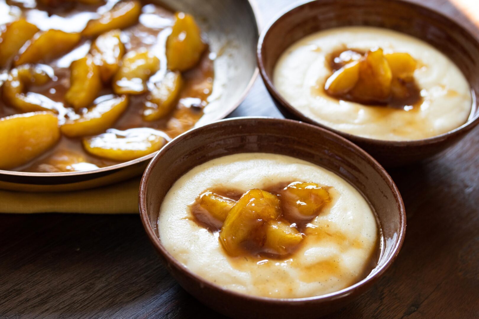 caramel apples with semolina puding caramel apples with semolina pudding