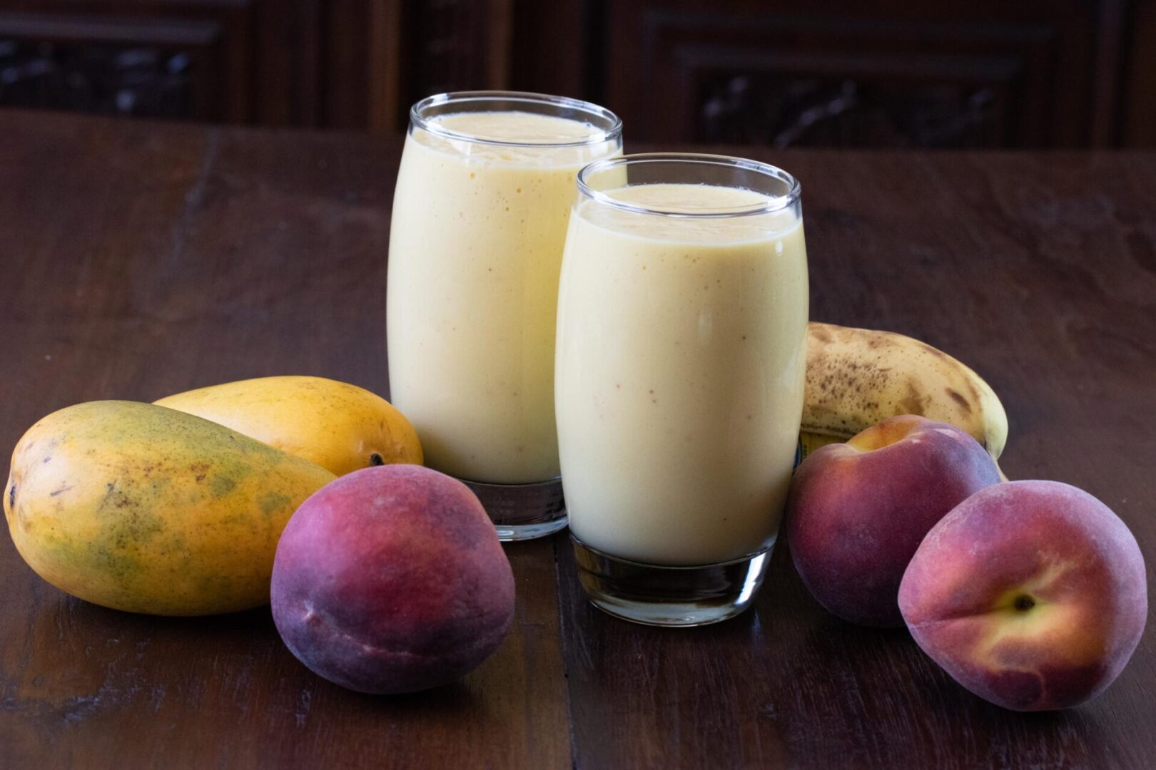 Frullato di Frutta - Italian Fruit Smoothie Frullato di Frutta - Italian Fruit Smoothie