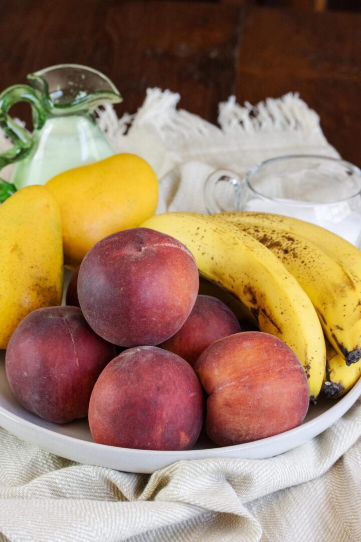 Frullato di Frutta - Italian Fruit Smoothie Frullato di Frutta - Italian Fruit Smoothie