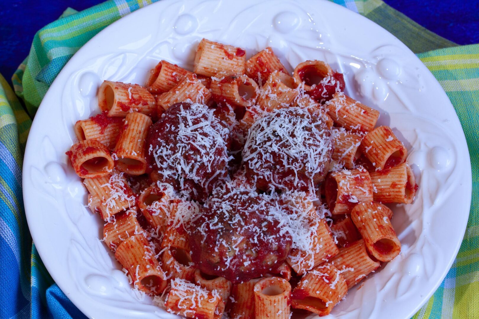 Ricotta Meatballs With Simple Tomato Sauce Ricotta Meatballs With Simple Tomato Sauce