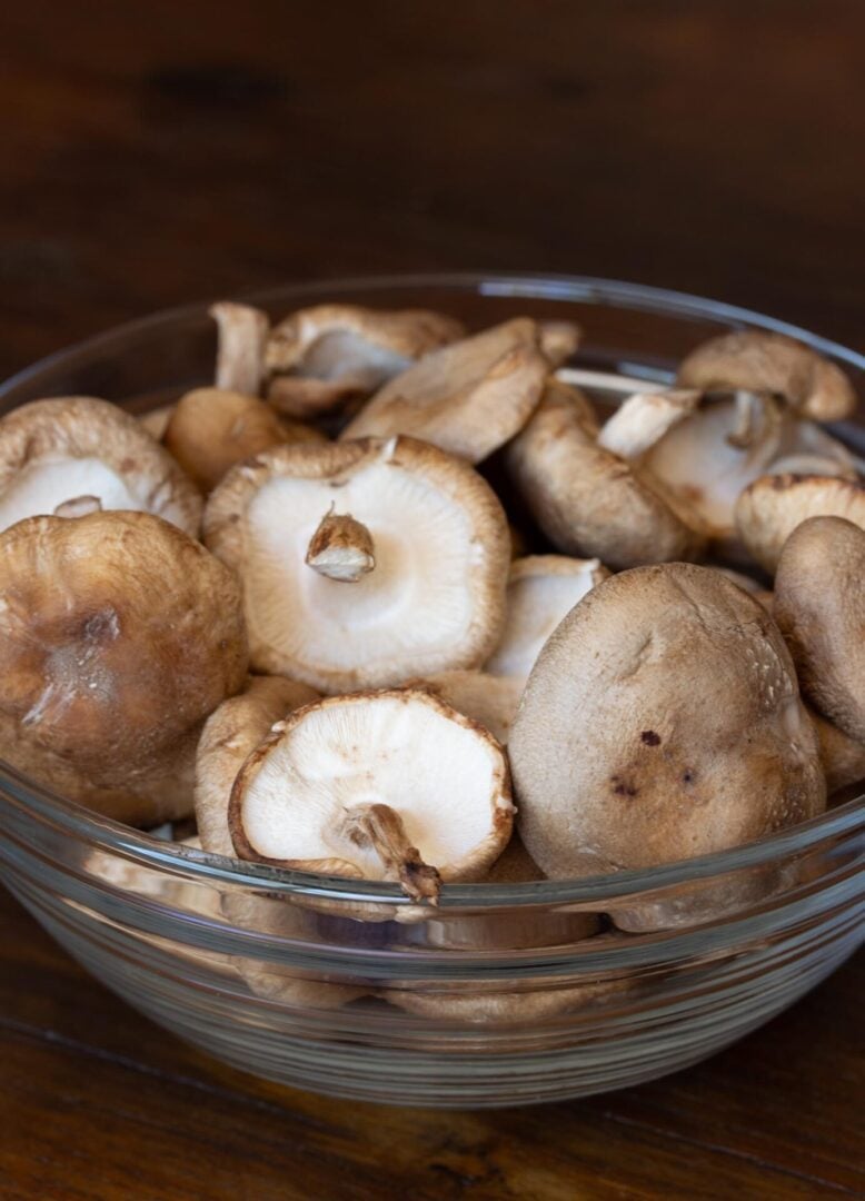 shiitake mushrooms gravy