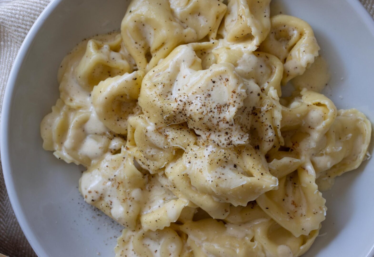 Cheese Tortellini Alfredo Cheese Tortellini Alfredo